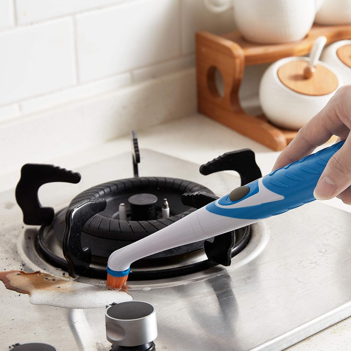Electric Scrubber Cleaning Brush Electrical Brush Cleaner Spin Scrubber Cordless Cleaning Gadget with 4 Heads for Bathroom Household Tub Tile Floor Wall Kitchen