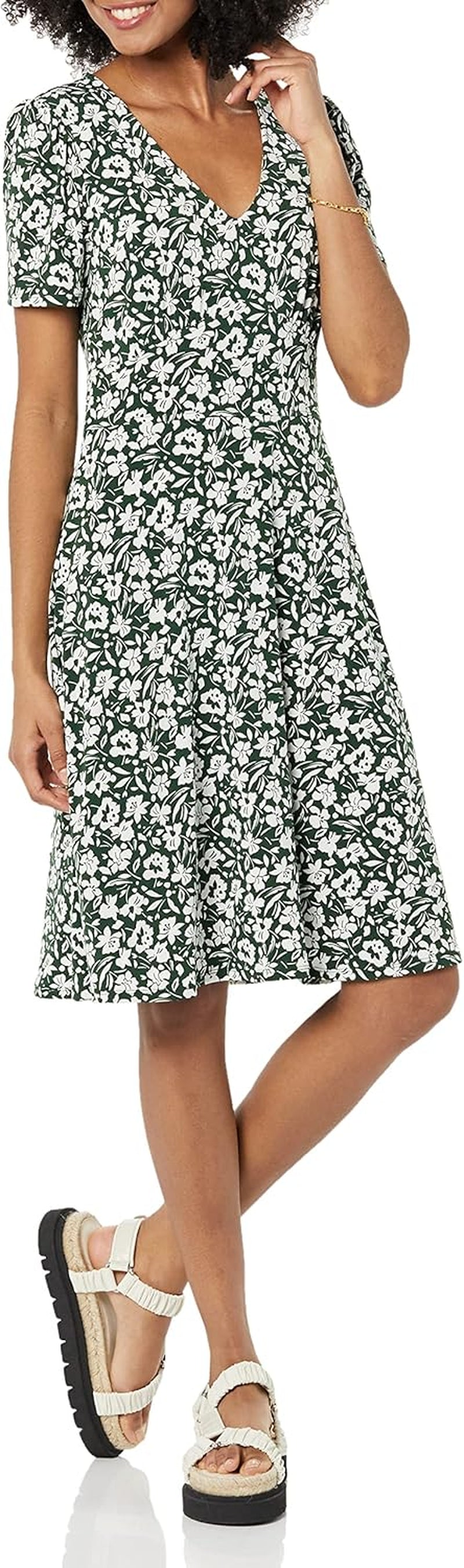 Women'S Short-Sleeve V-Neck Gathered Fit and Flare Dress